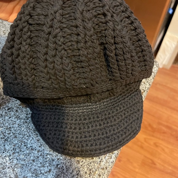Black knitted thick woven knit hat winter - Picture 13 of 14